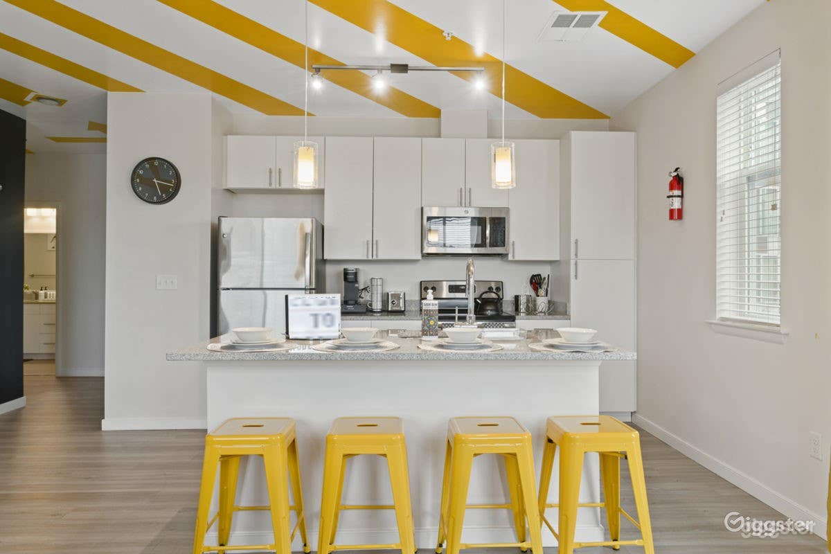 Modern Luxury Suites Apartment Photo 4