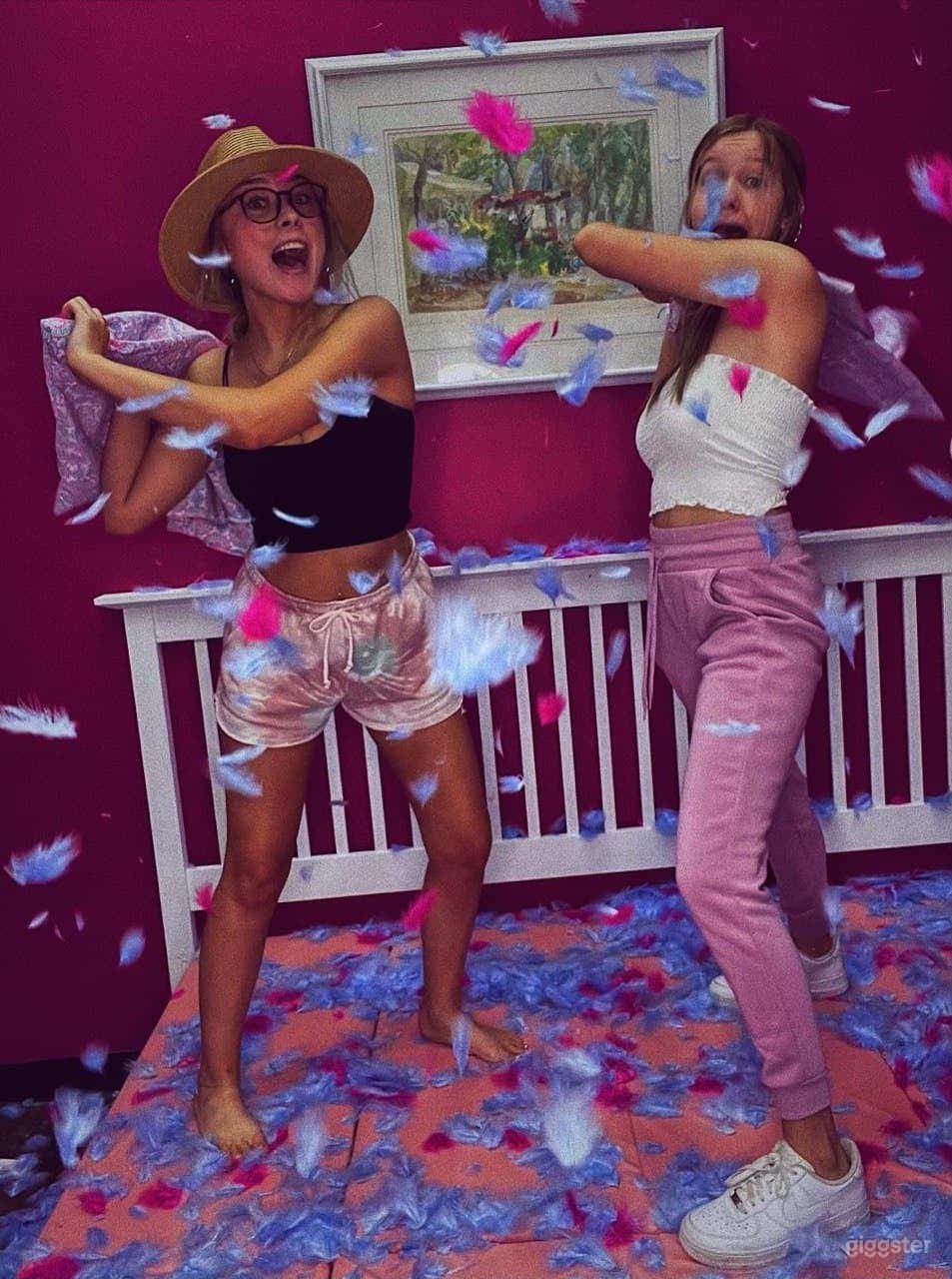 Large Selfie Museum in Orange Beach Photo 3