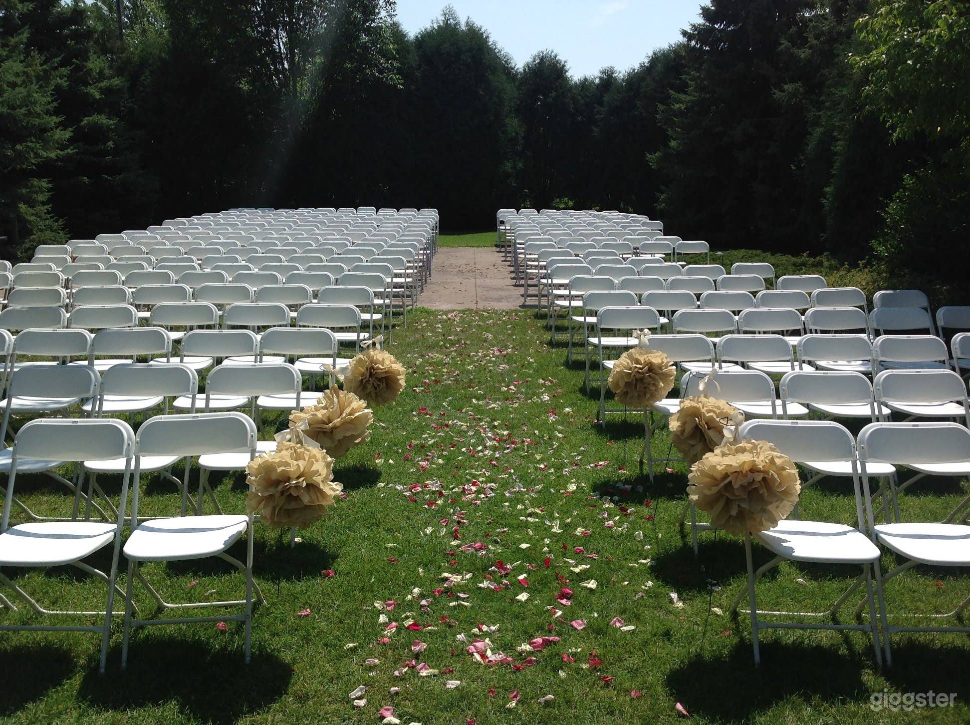 Outdoor Courtyard Space Photo 1