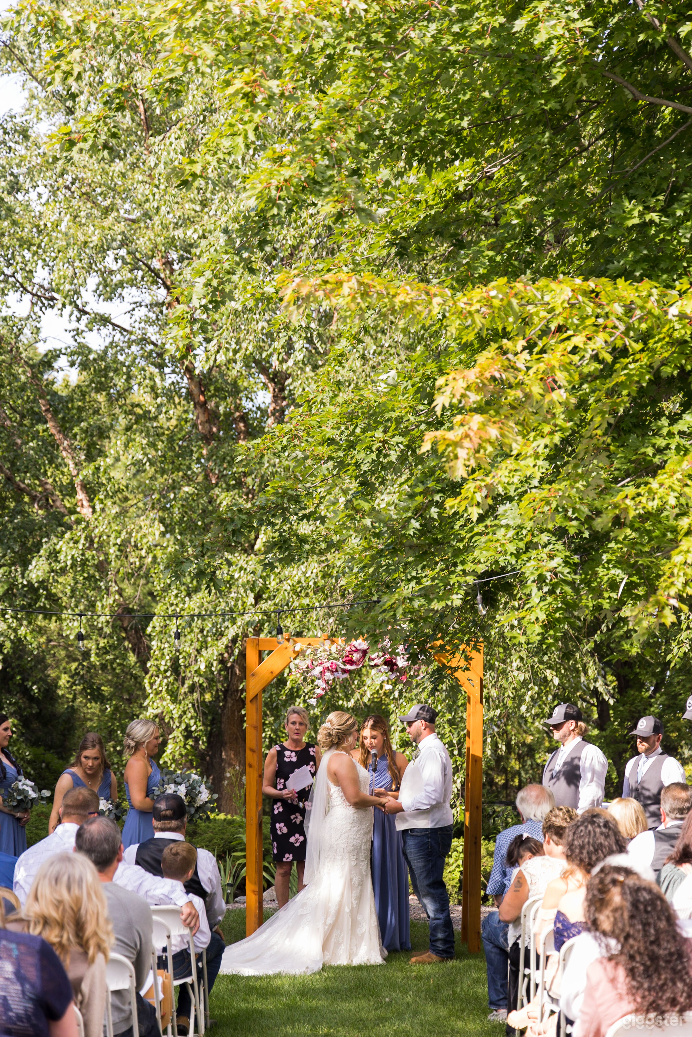 Outdoor Courtyard Space Photo 2
