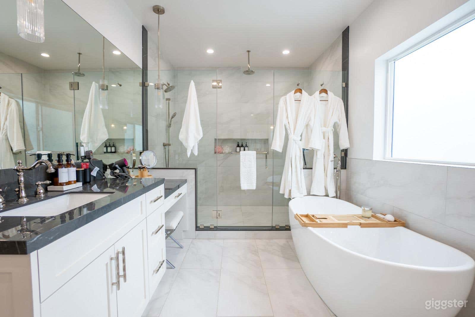 Luxury Home Van Nuys Pool/hot Tub Photo 4