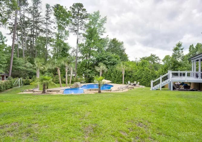 Private Pool Escape at a Timeless European-Style Estate Photo 1