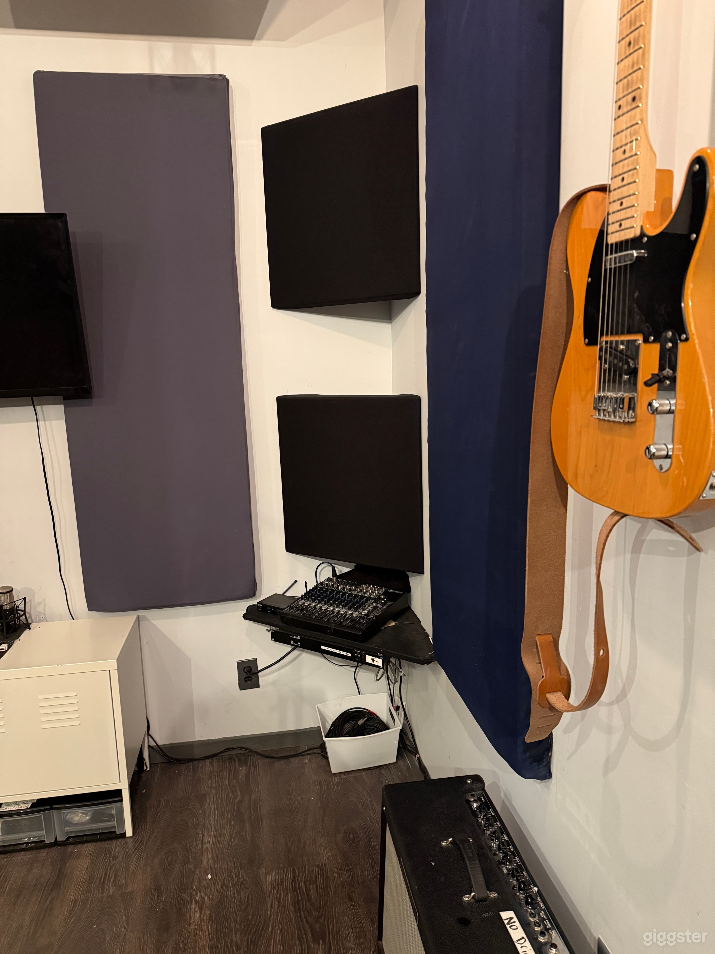 Recording &amp; Rehearsal Music Studio in JSQ. Photo 4