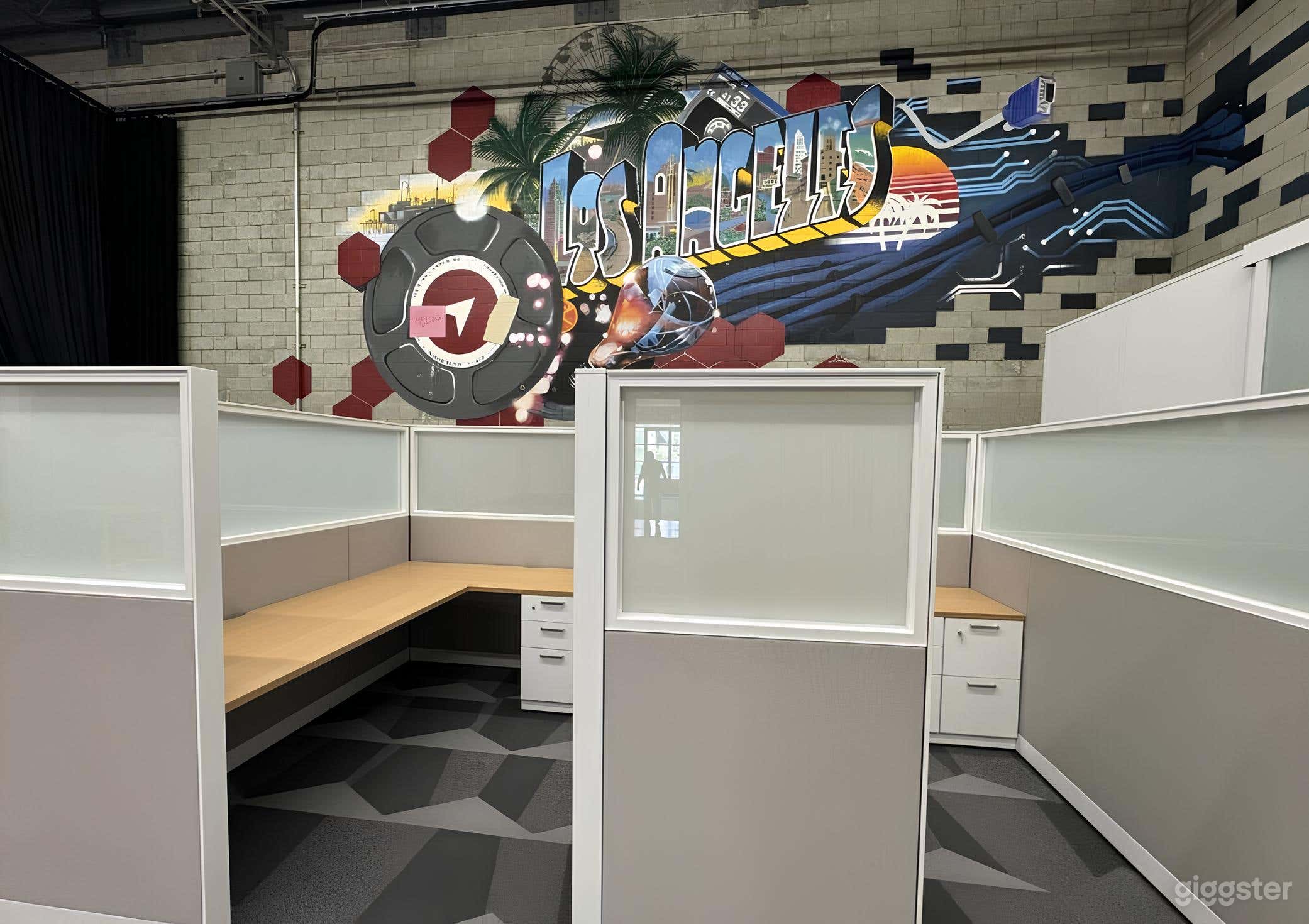Office Cubicles For Filming in Burbank Photo 4