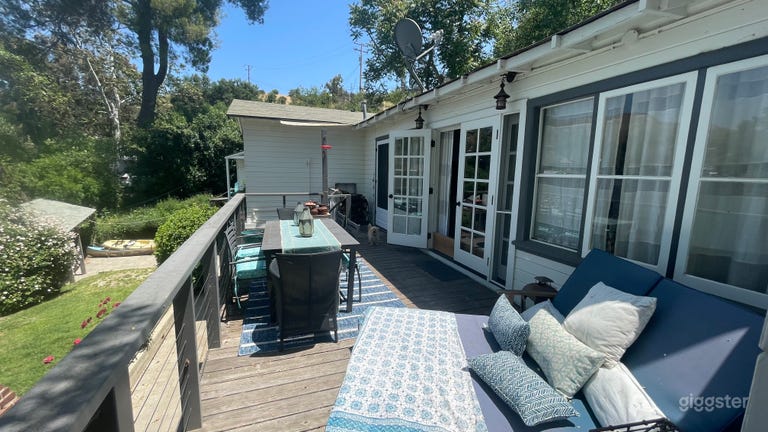  Patio deck off living room 