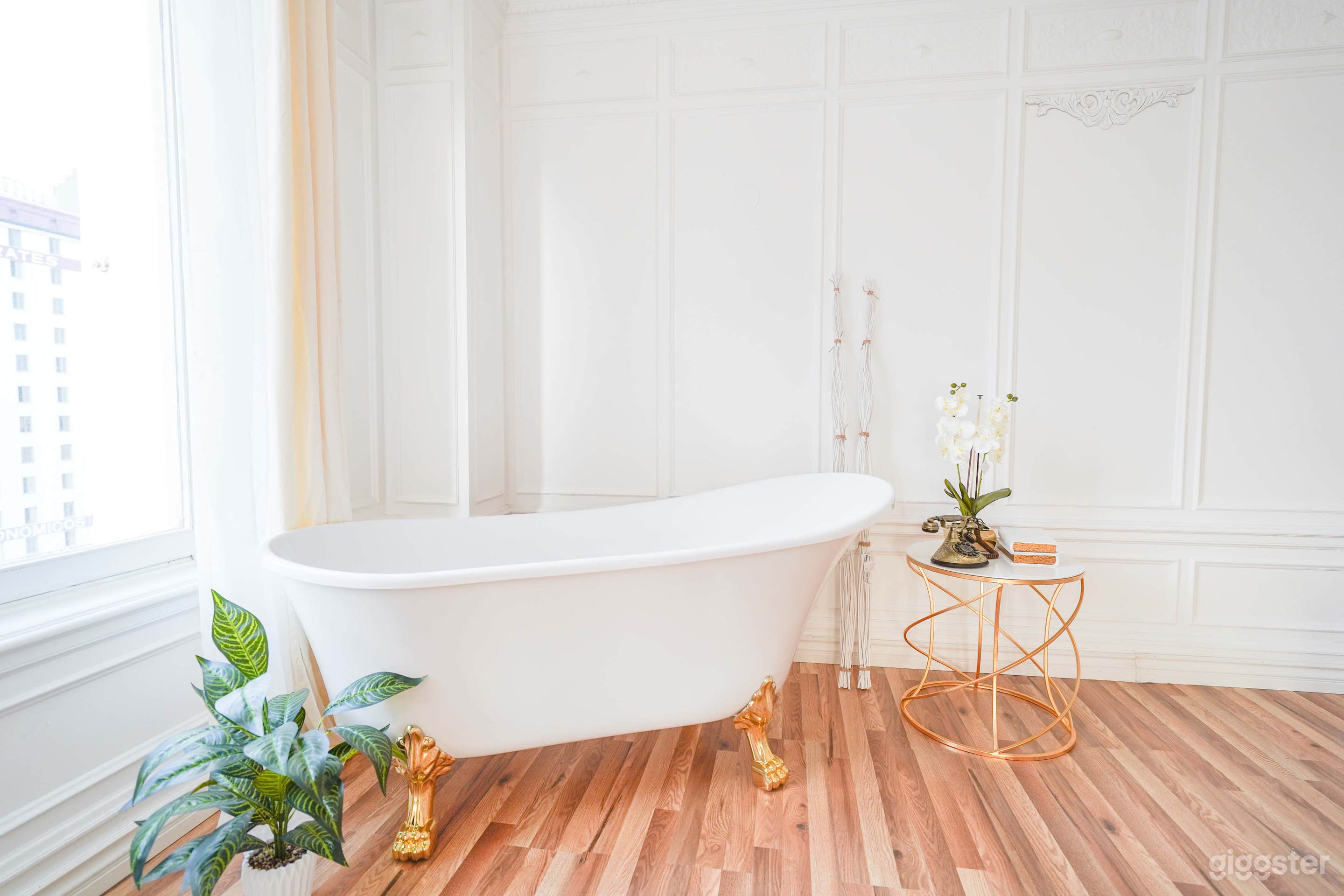 French Loft Studio in Los Angeles Photo 3