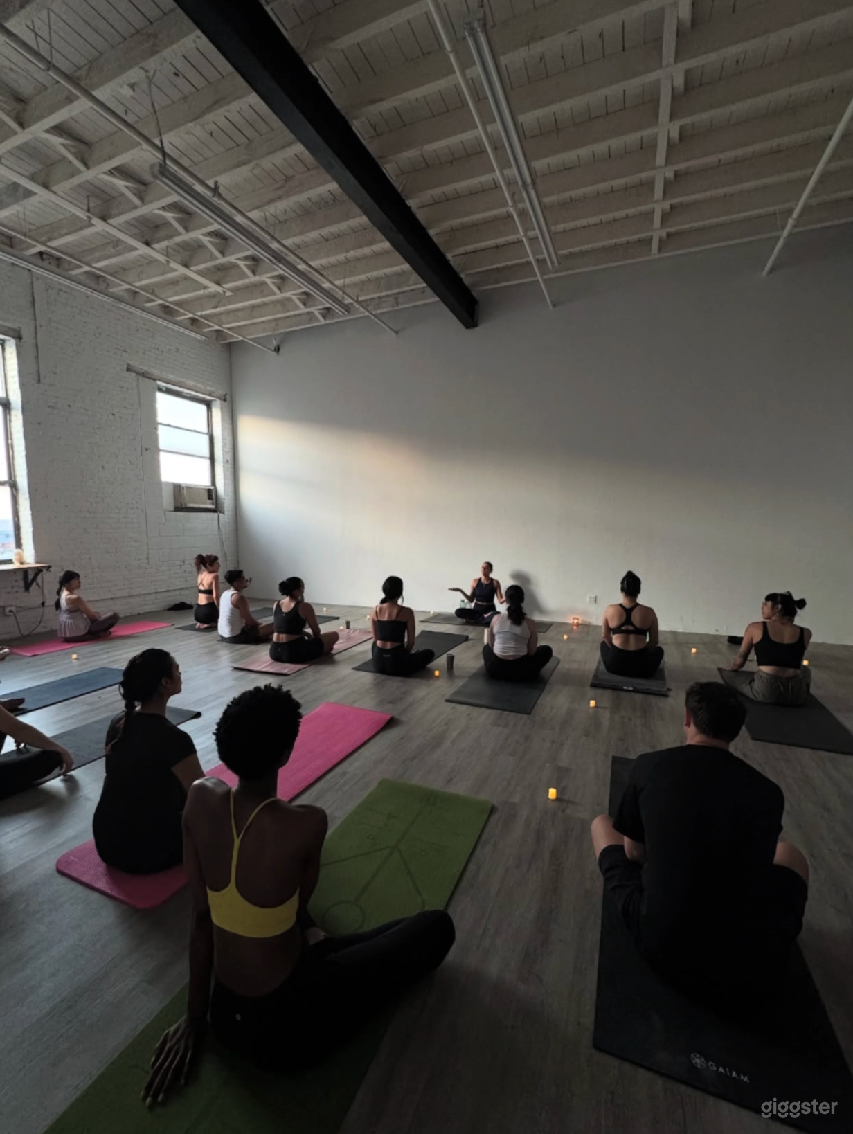 Light-Filled Brooklyn Loft for Photoshoots, Dinners & Ev Photo 3