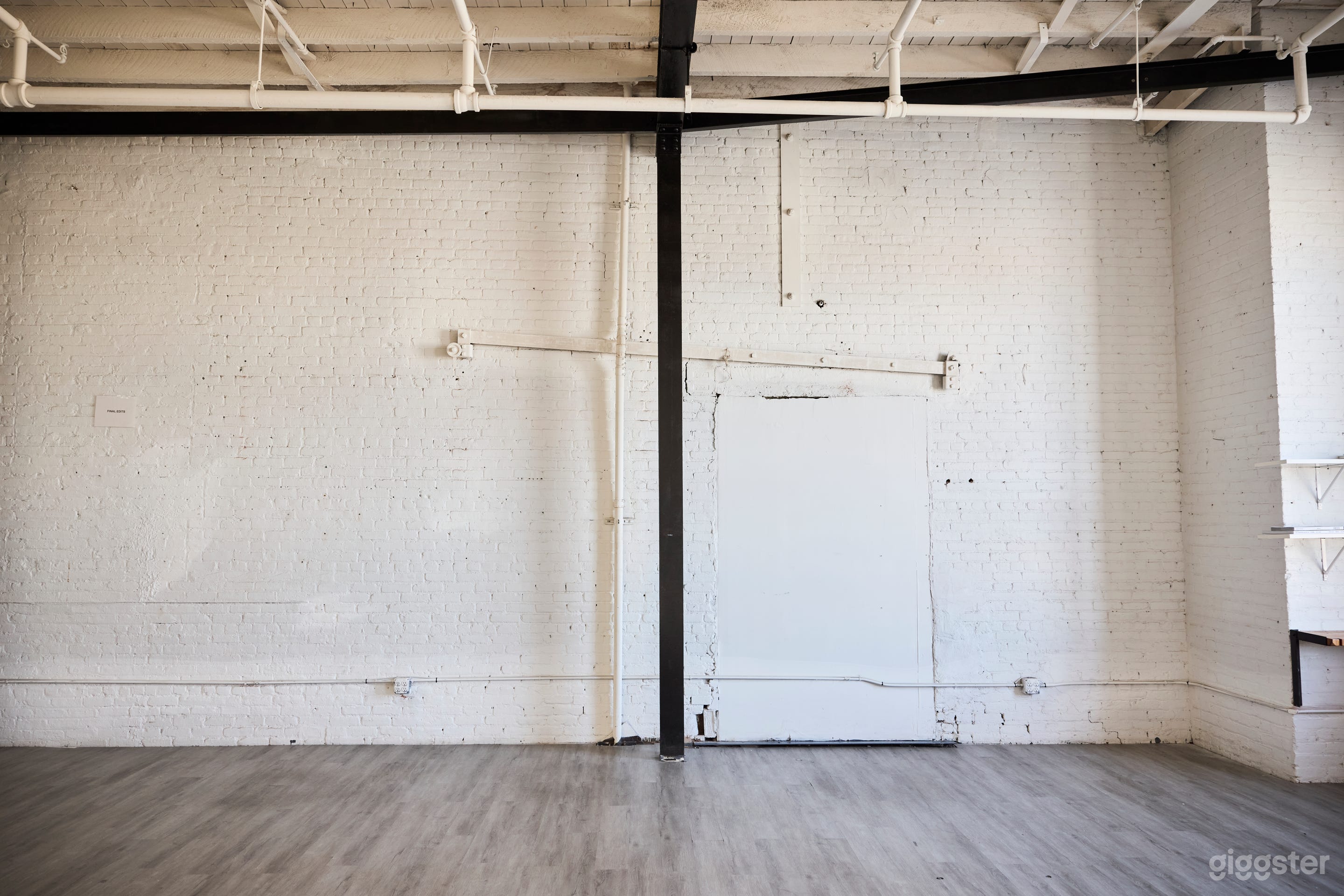 Light-Filled Brooklyn Loft for Photoshoots, Dinners & Ev Photo 2