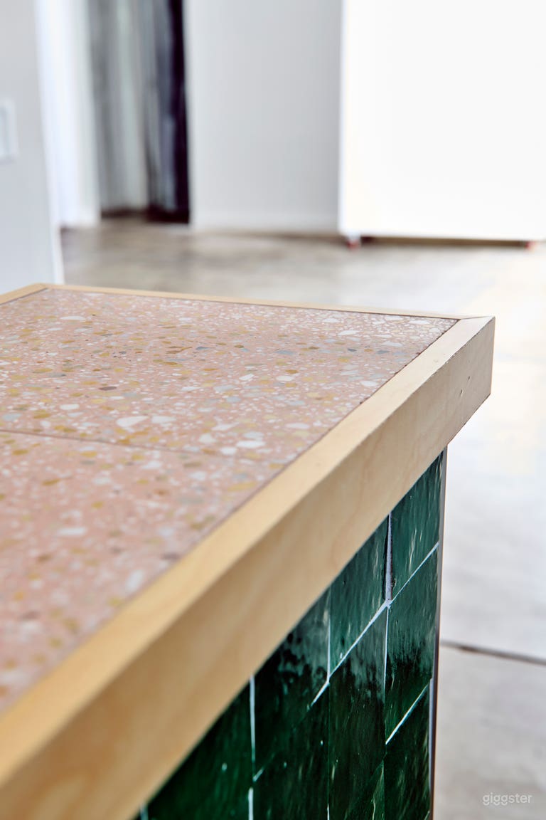  Open Floor Plan Gallery Space in Chinatown, LA 