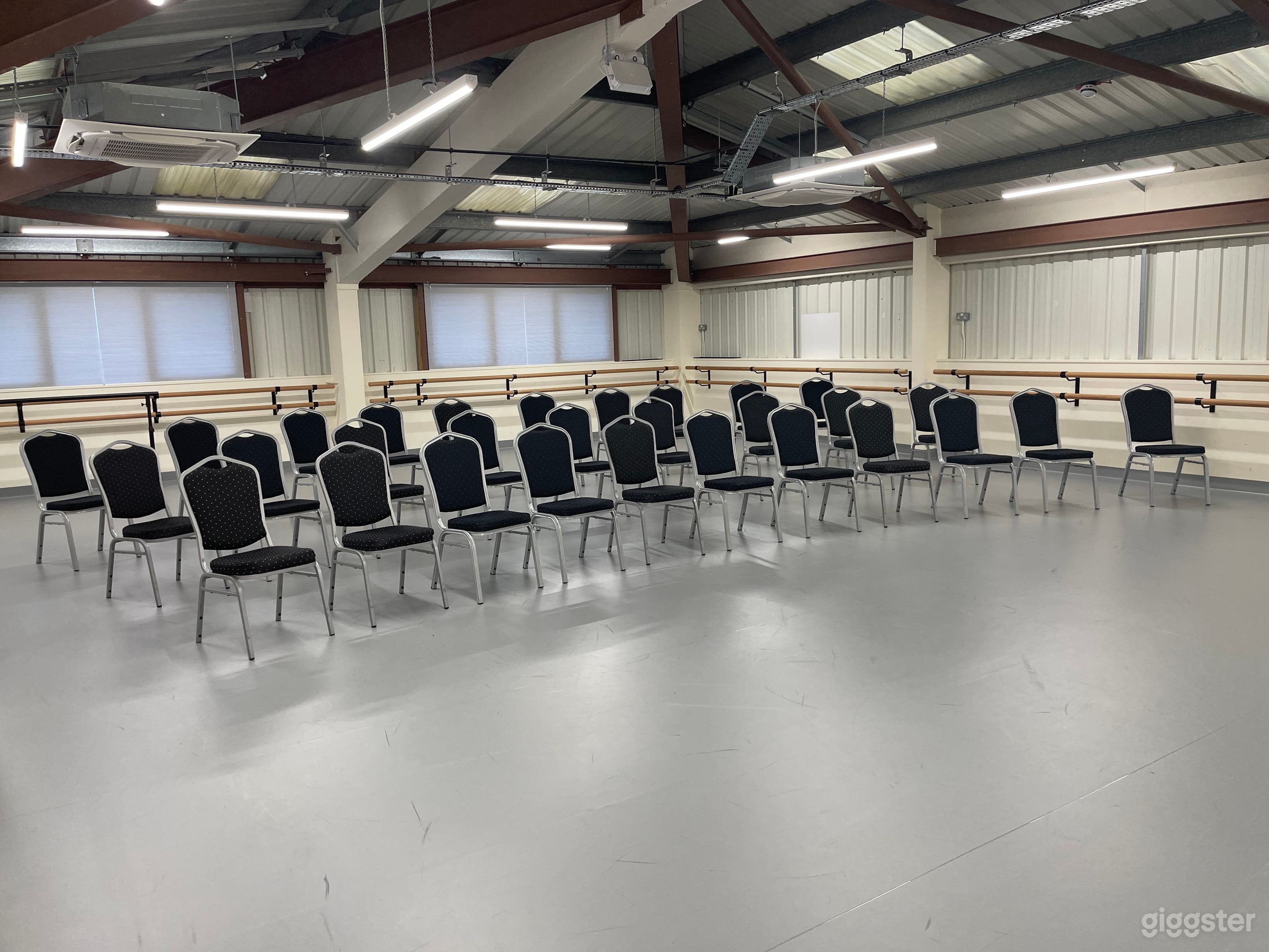 Studio 1 (1120 sq. ft.) Photo 1