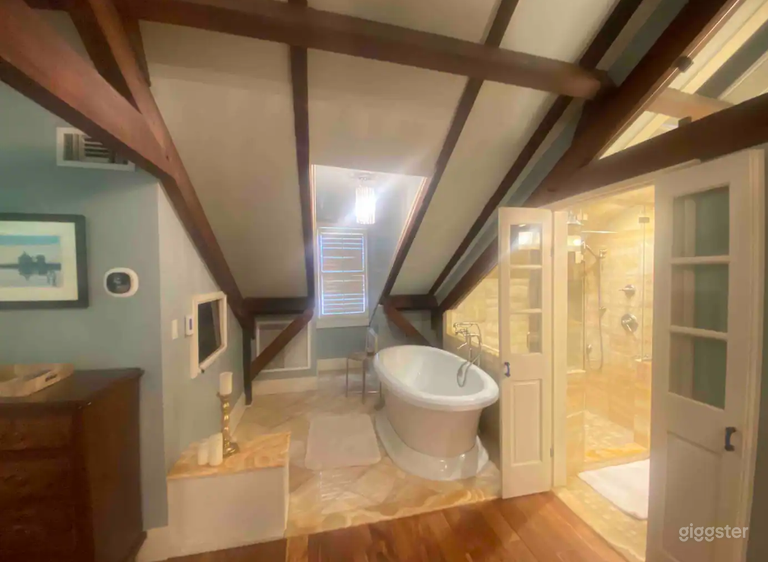  Historic Luxury Home with SPA! 