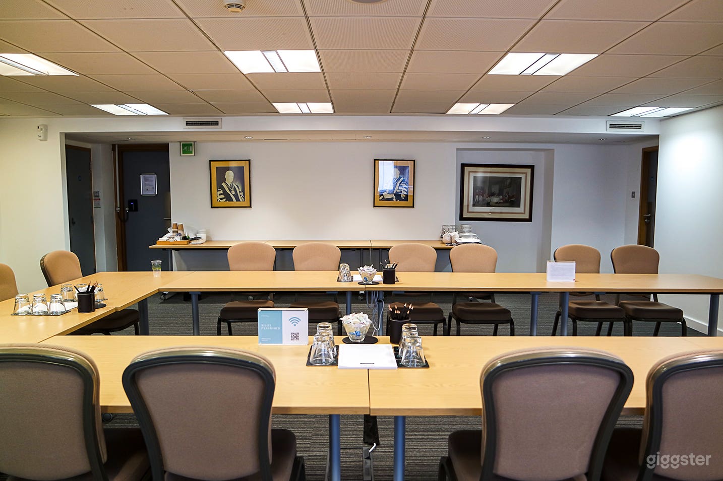 The Mezzanine Room Photo 2