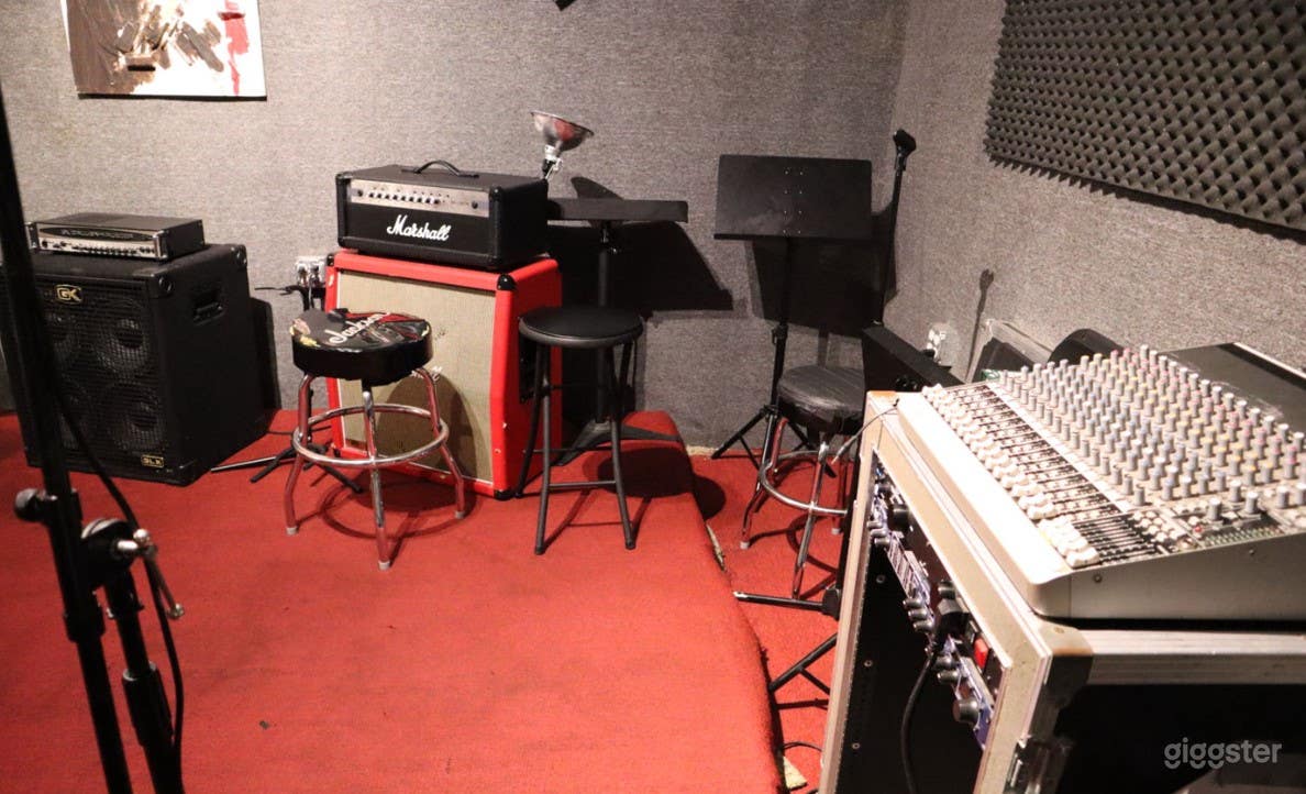 Studio with Amps and Mixers in LA Photo 2