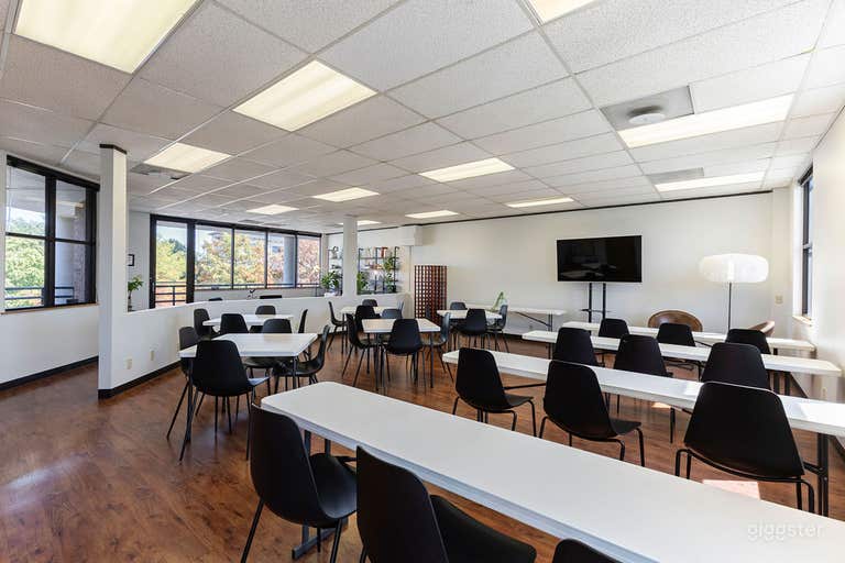  Bright Classroom + Event Space 