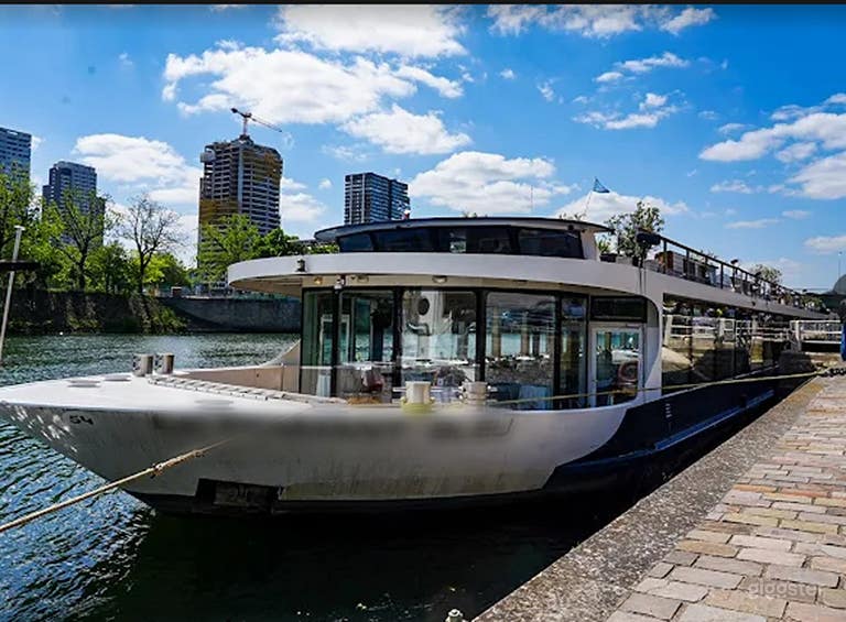  Panoramische Empfangsyacht 