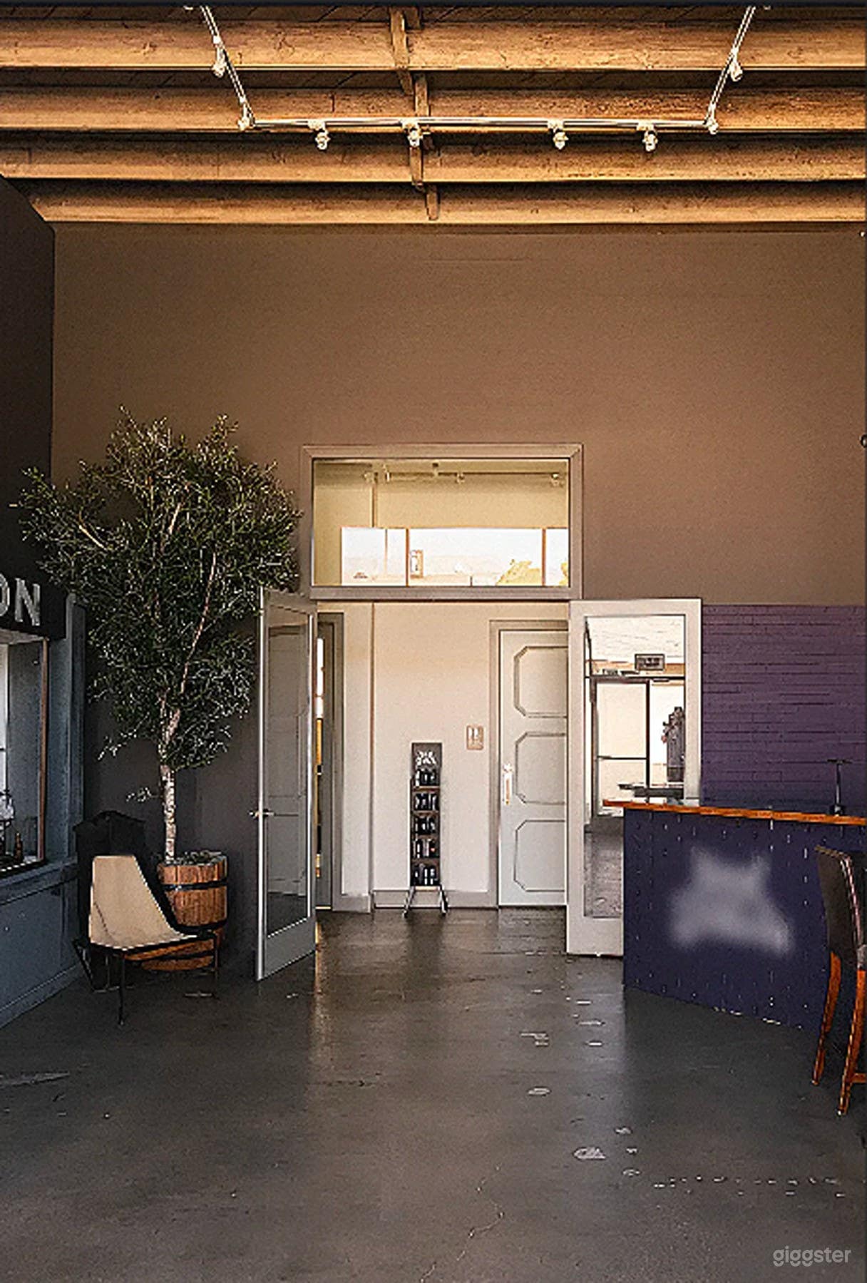 Vintage Bar Set, Catering Kitchen, Office Space, Warehouse Photo 4