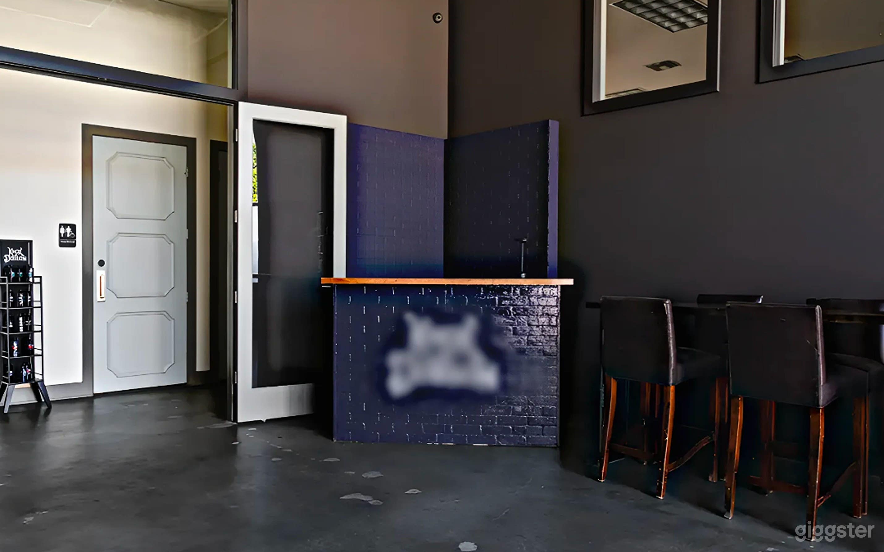 Vintage Bar Set, Catering Kitchen, Office Space, Warehouse Photo 3