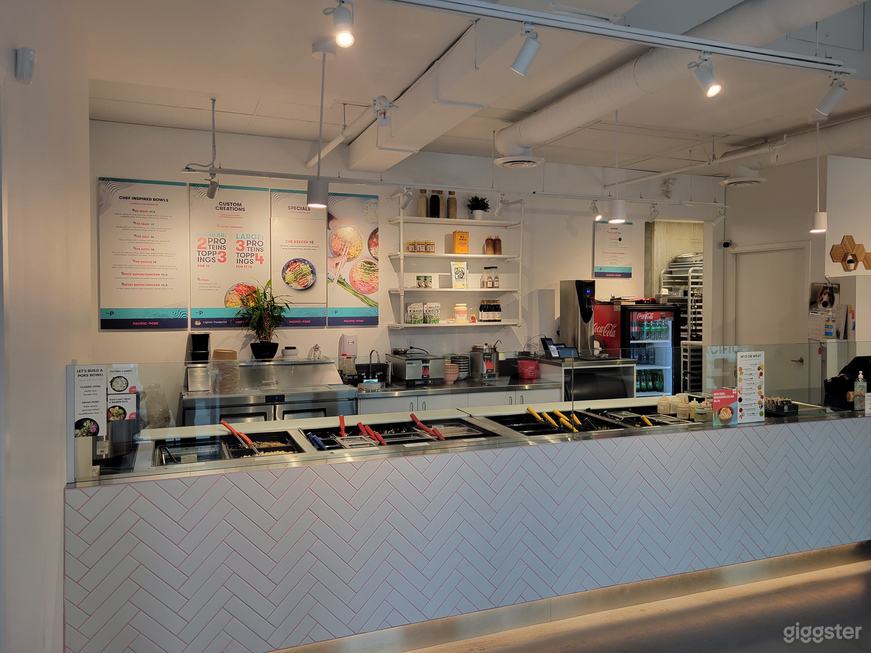 Serving/ordering line 