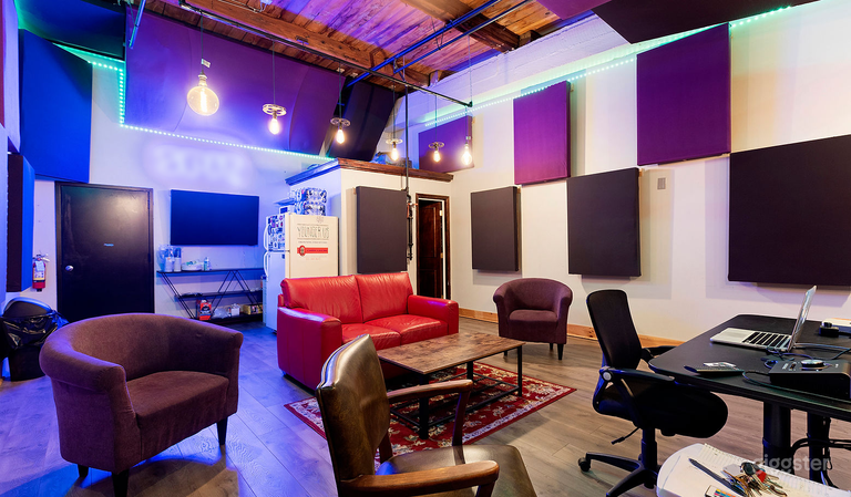  Music Recording Studio with a Vibe  