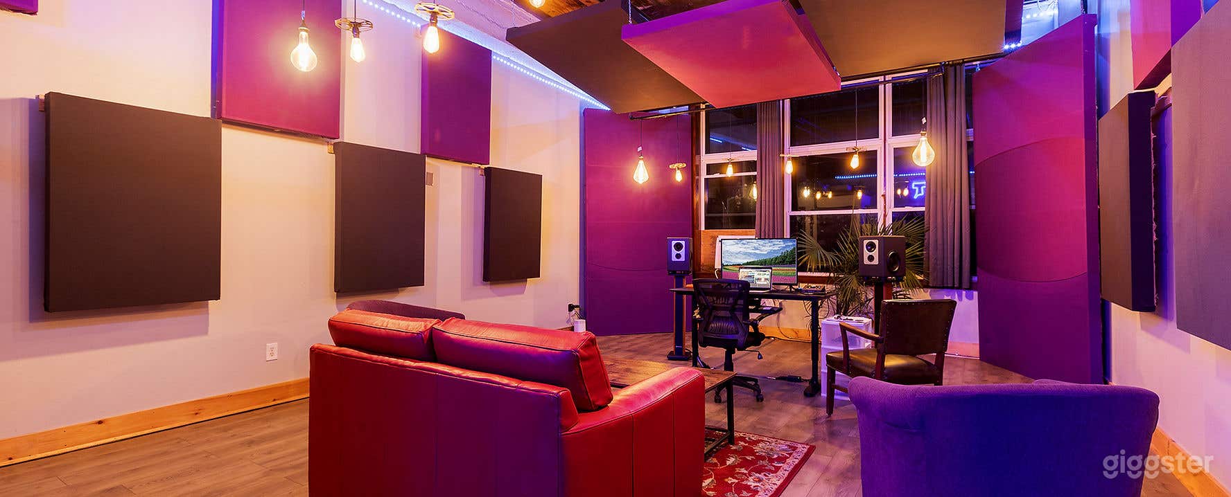 Music Recording Studio with a Vibe  Photo 2