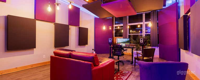  Music Recording Studio with a Vibe  