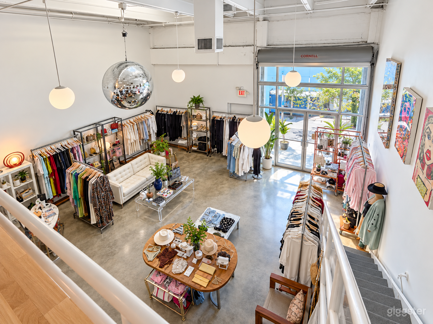Sunset Harbour Loft Studio | High Ceilings, Discoball Photo 1