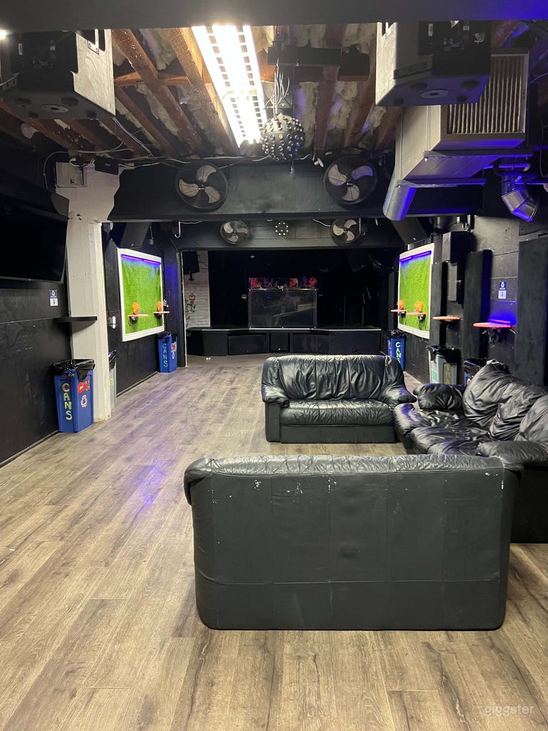  UFC / sports viewing setup 