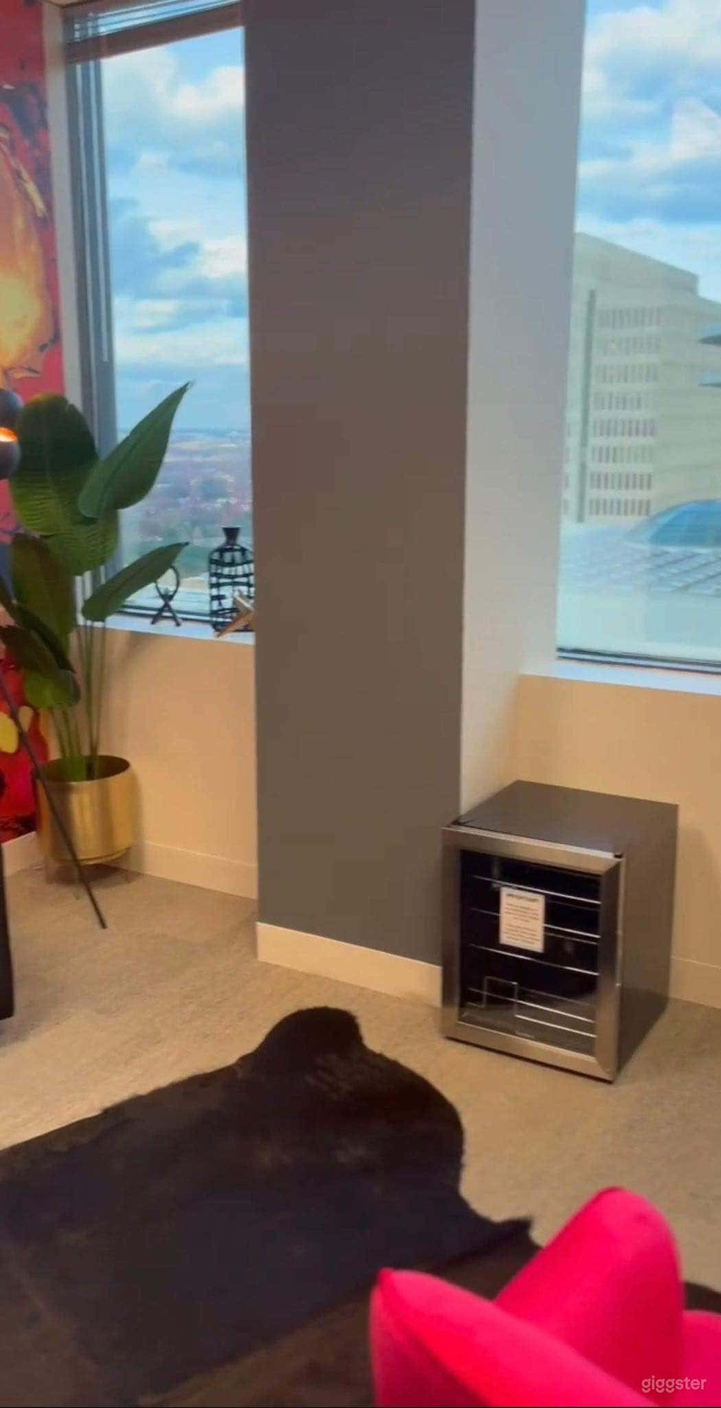 Unique Office Photoshoot Space Photo 4