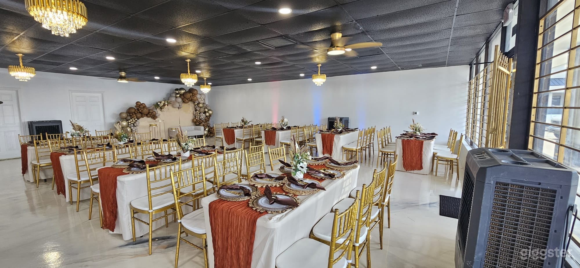 Luxurious Venue at best Rate Photo 1