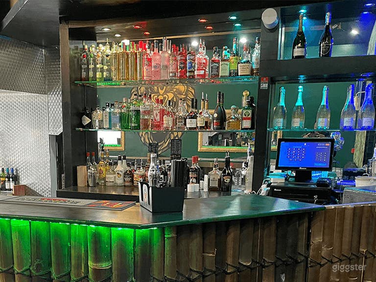  Jungle bar and grill 