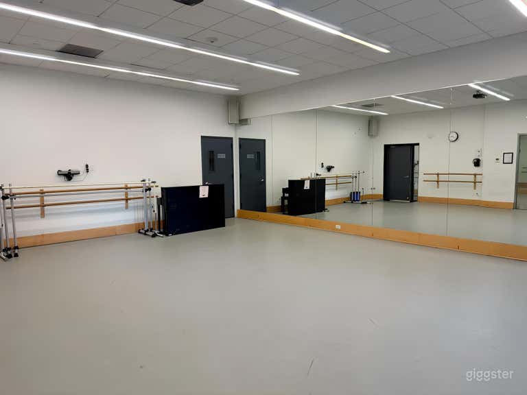  Dance Studio 1 - 641 Sqft. 