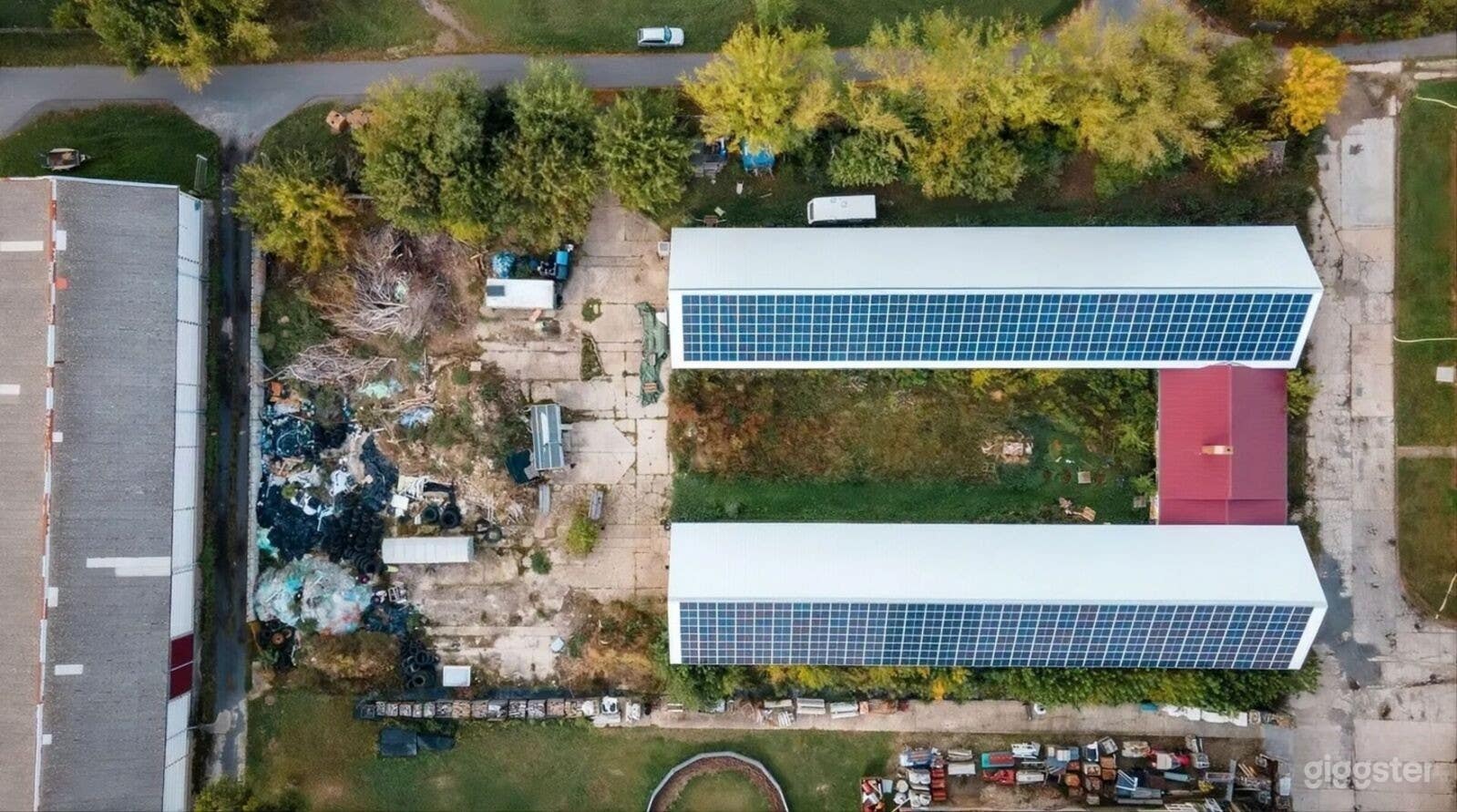 Spacious Industrial Hall Complex for Film Productions Photo 1