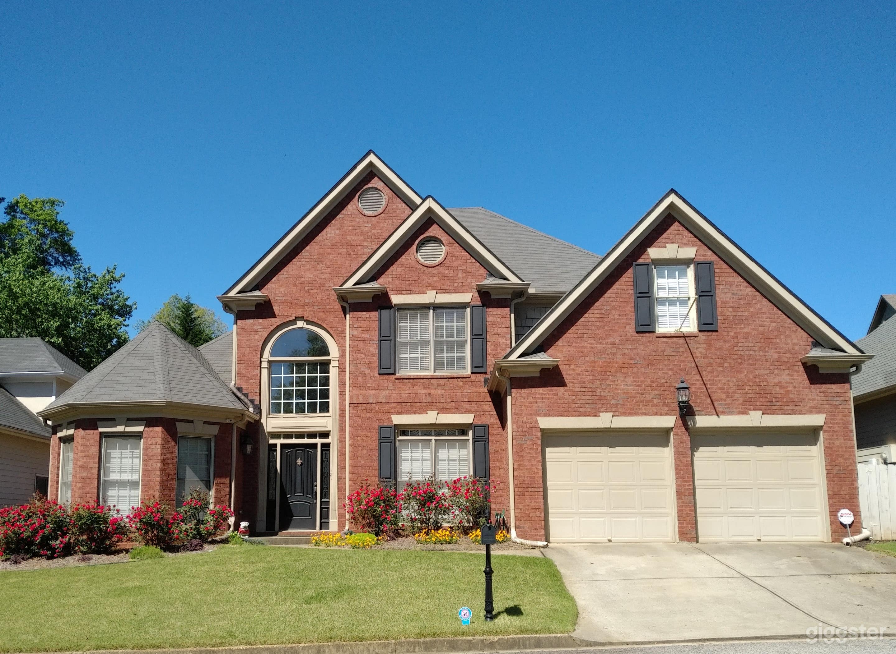 Executive home with pool Vinings Photo 1