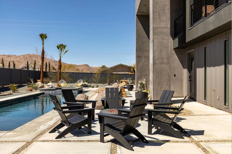  Sundance Oversized Resort-Style Pool 