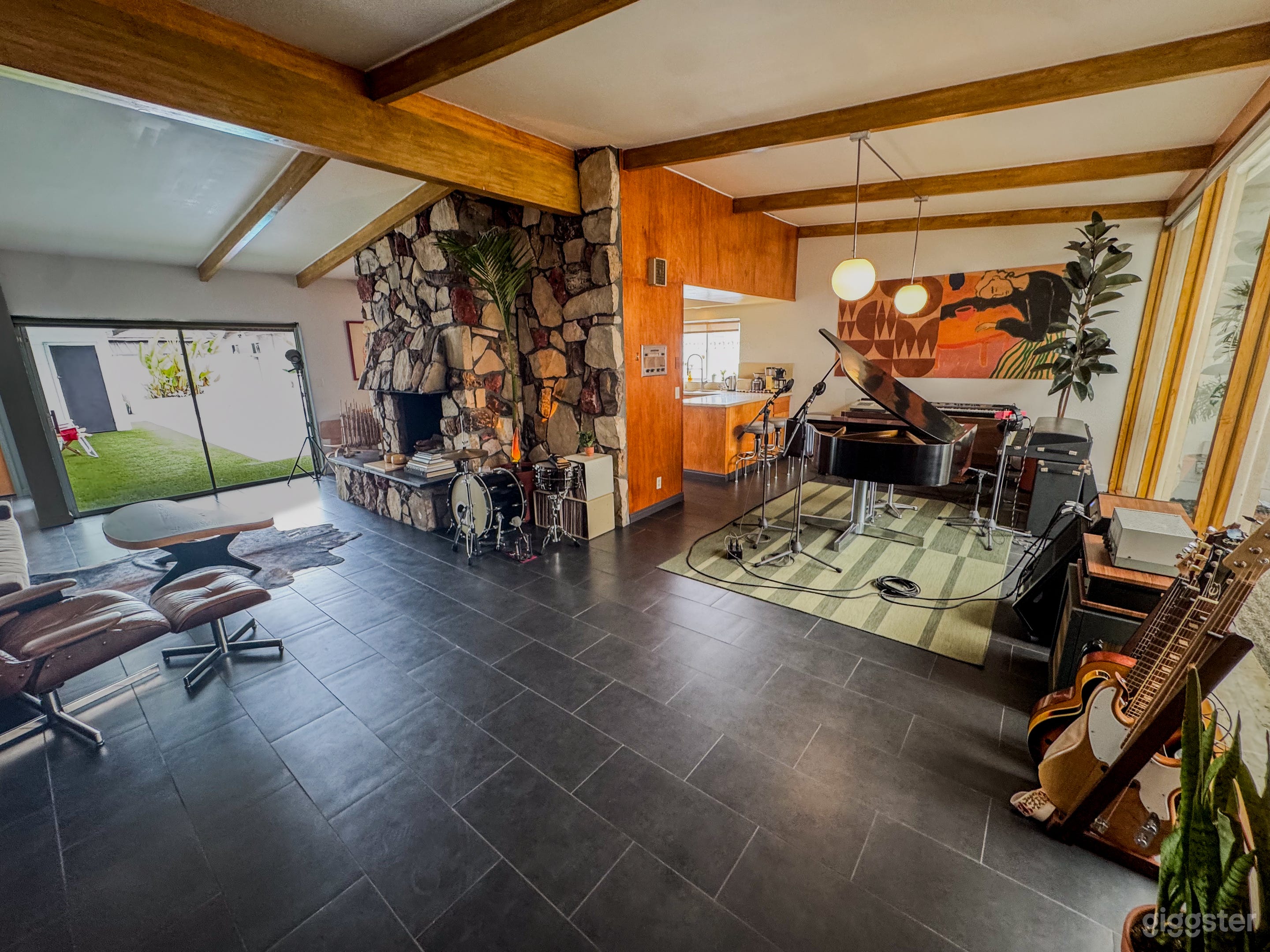 Mid-Century Oasis Photo 1