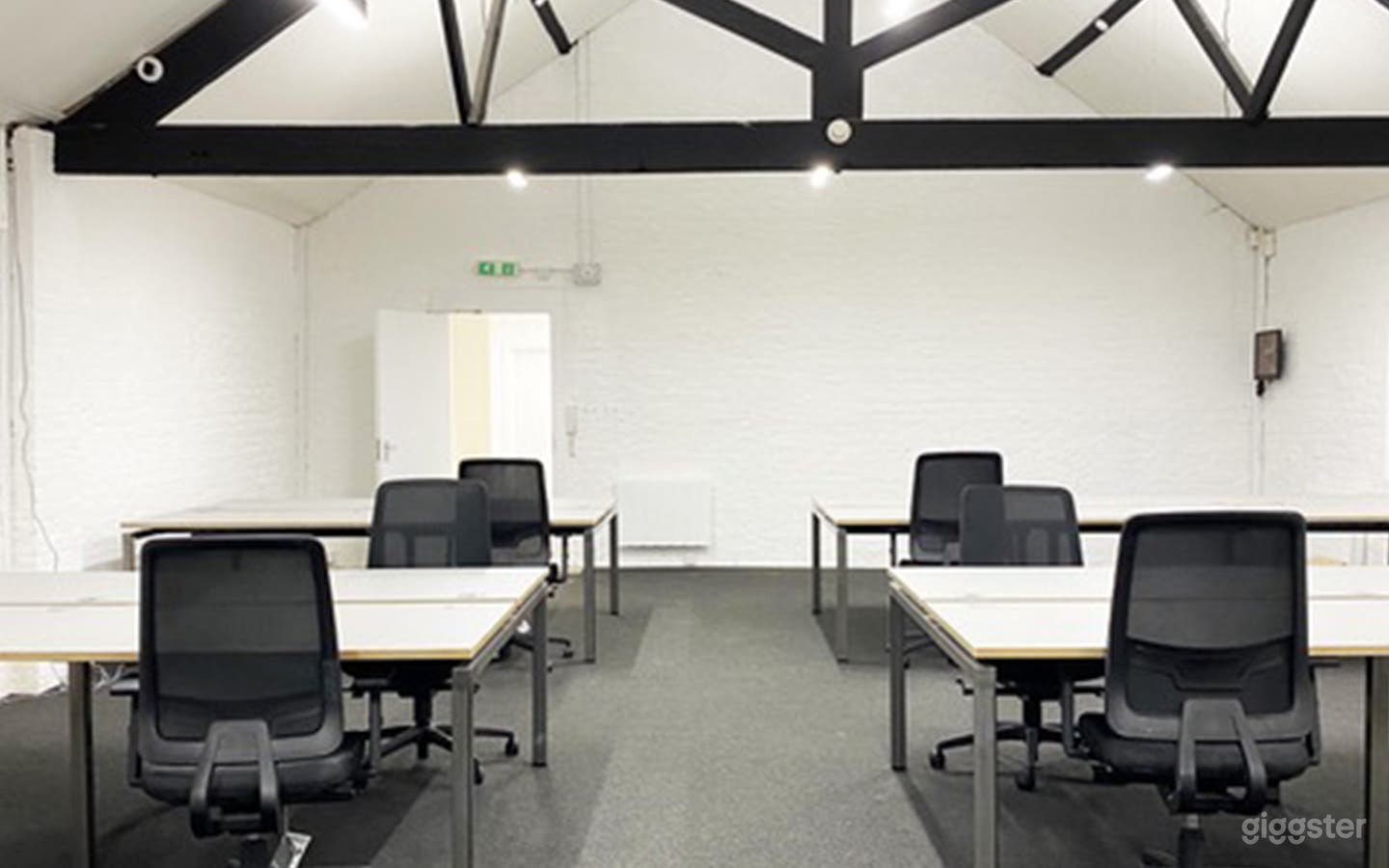 Blackheath HOT DESK/FIXED DESK Photo 3