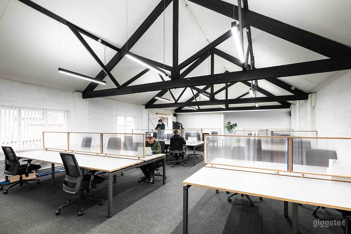 Blackheath HOT DESK/FIXED DESK Photo 1