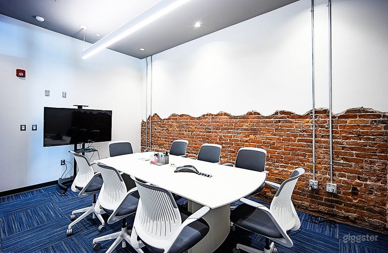  Ozzie - Brick Wall Meeting Room 