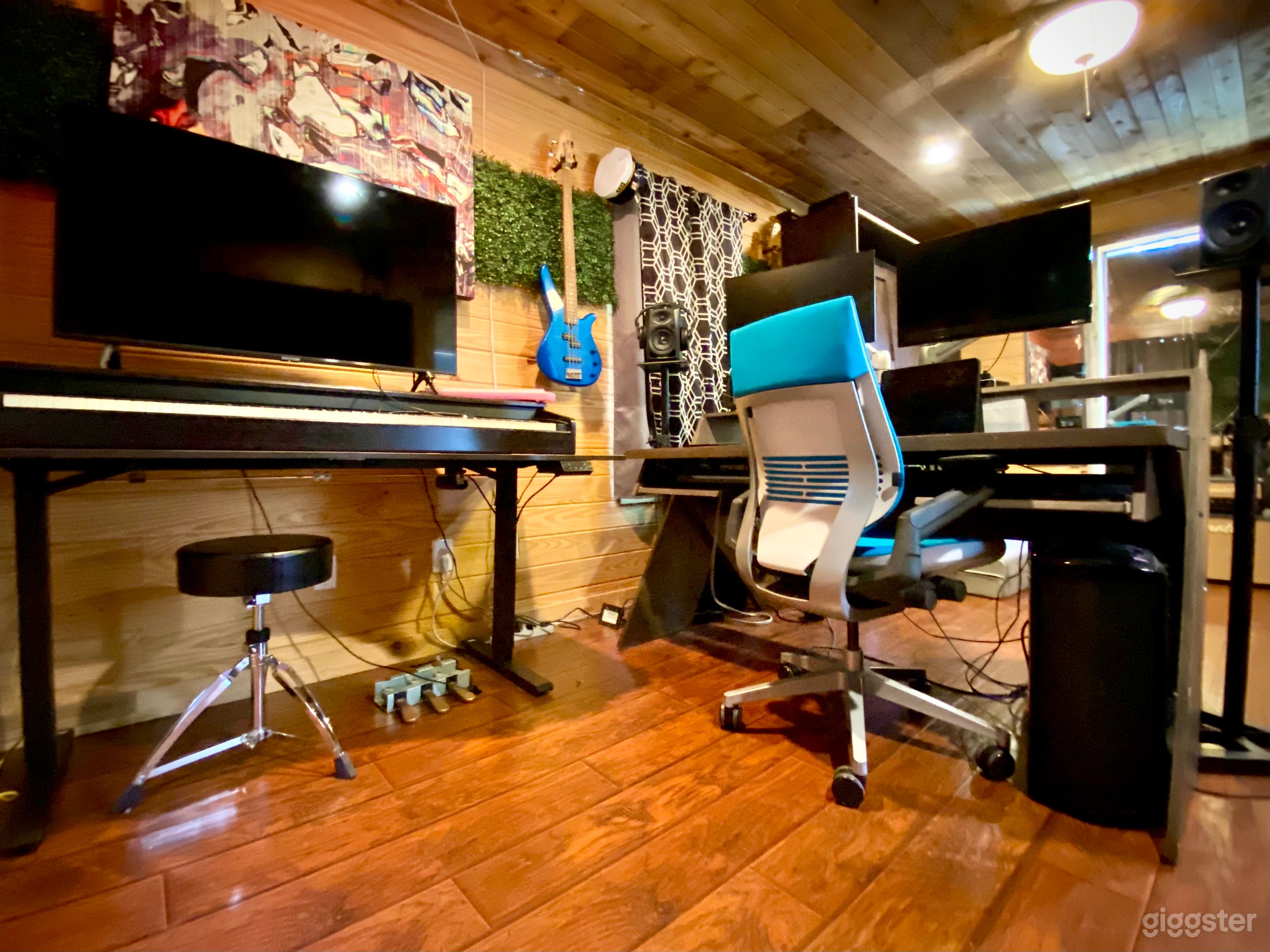 Creative's Dream Music Studio Photo 1