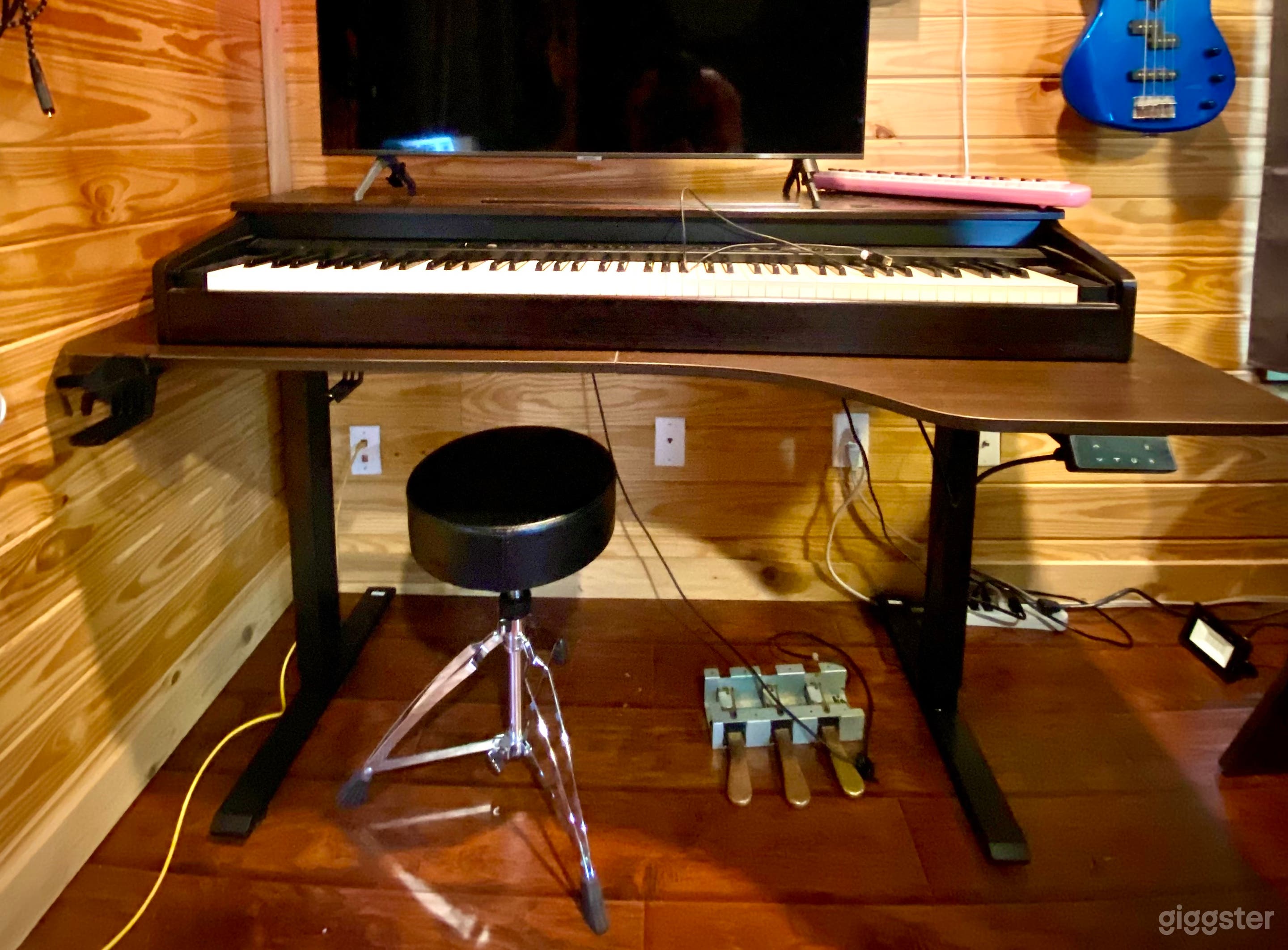 Creative's Dream Music Studio Photo 2