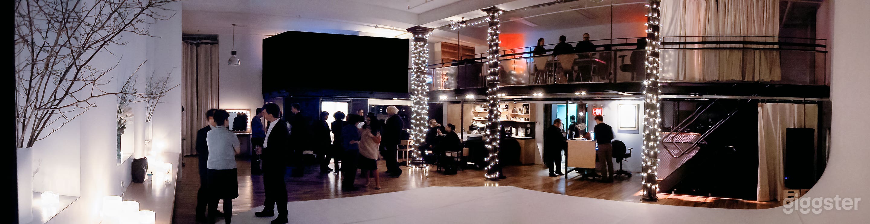 Full Service Vibrant Event Venue Photo 3