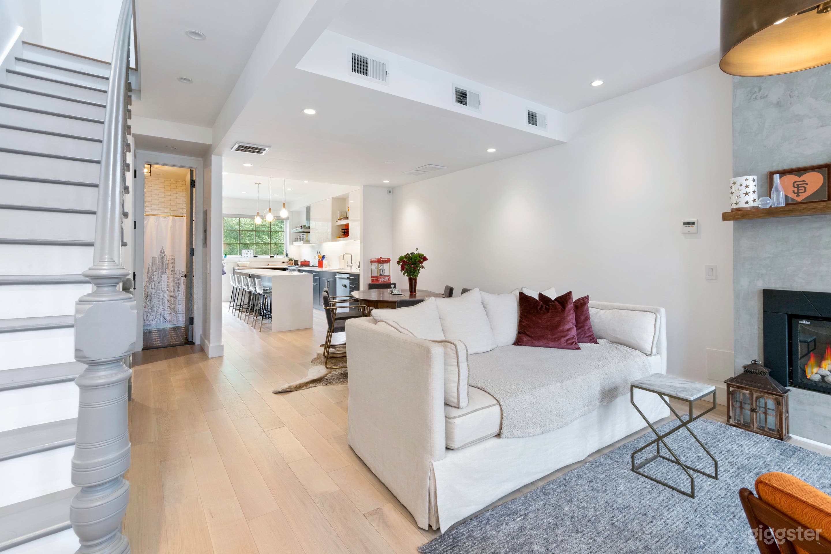 3BR Modern Townhouse in Brooklyn Photo 1