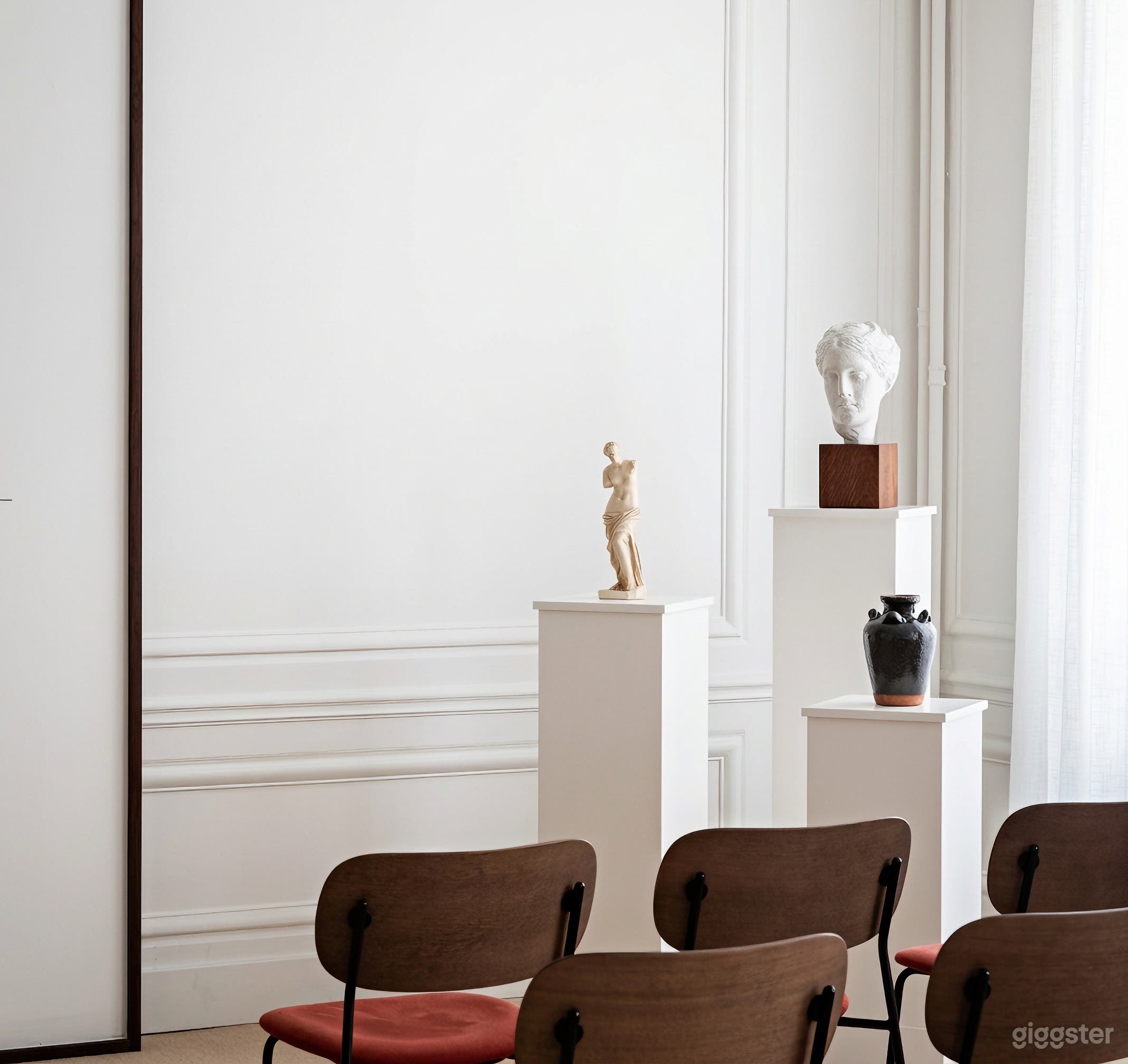 Photo de Le Bureau | Salle de réunion pour 8 3