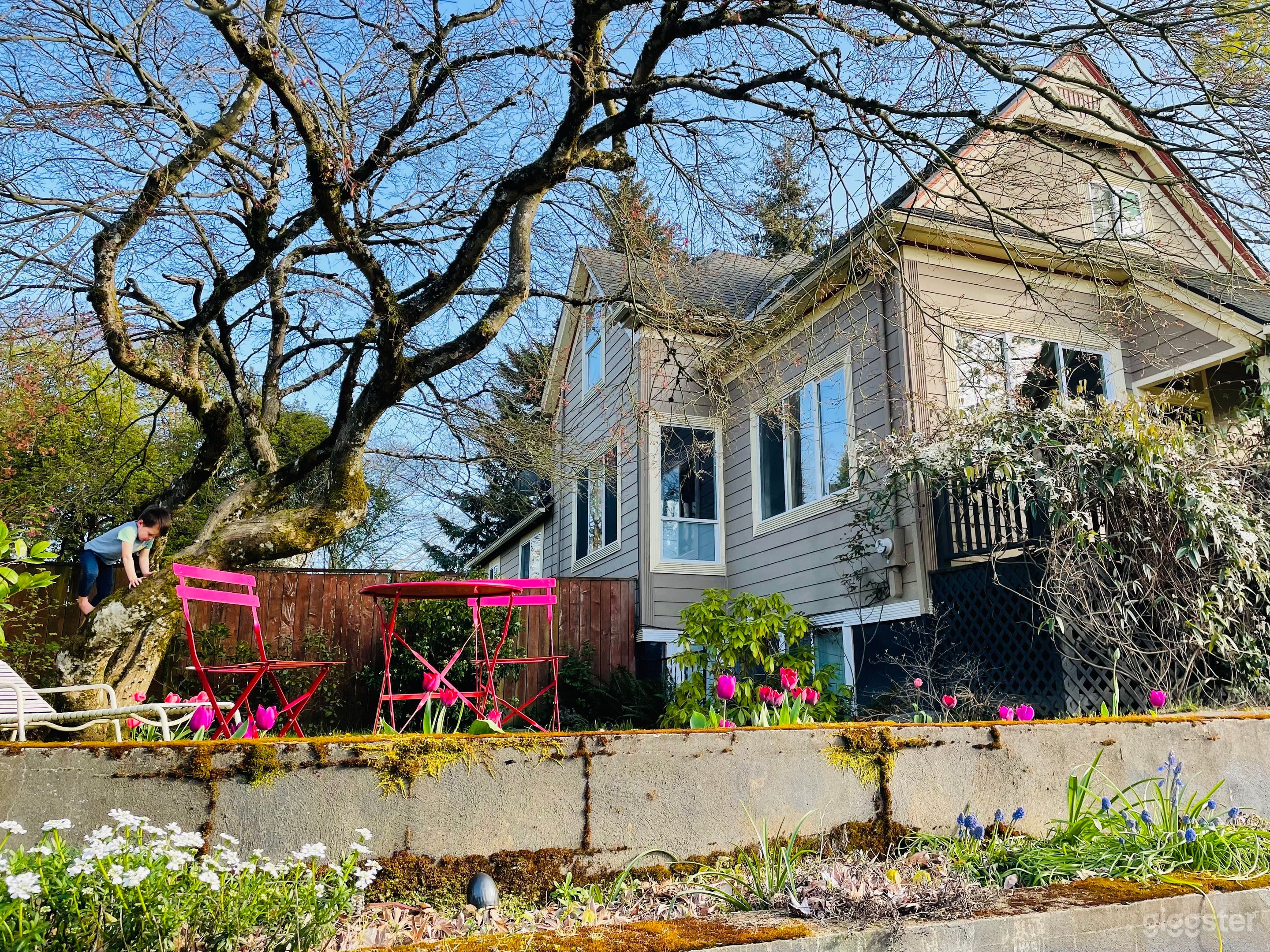 Historic Victorian w/ Beautiful Bohemian Interiors Photo 1