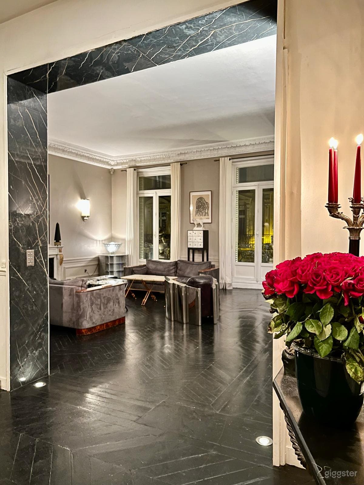 Photo de Luxury Haussmann Apartment in Paris for Events & Productions 4