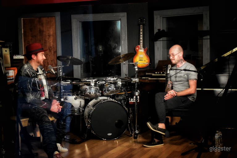  Music Podcast Set Example 