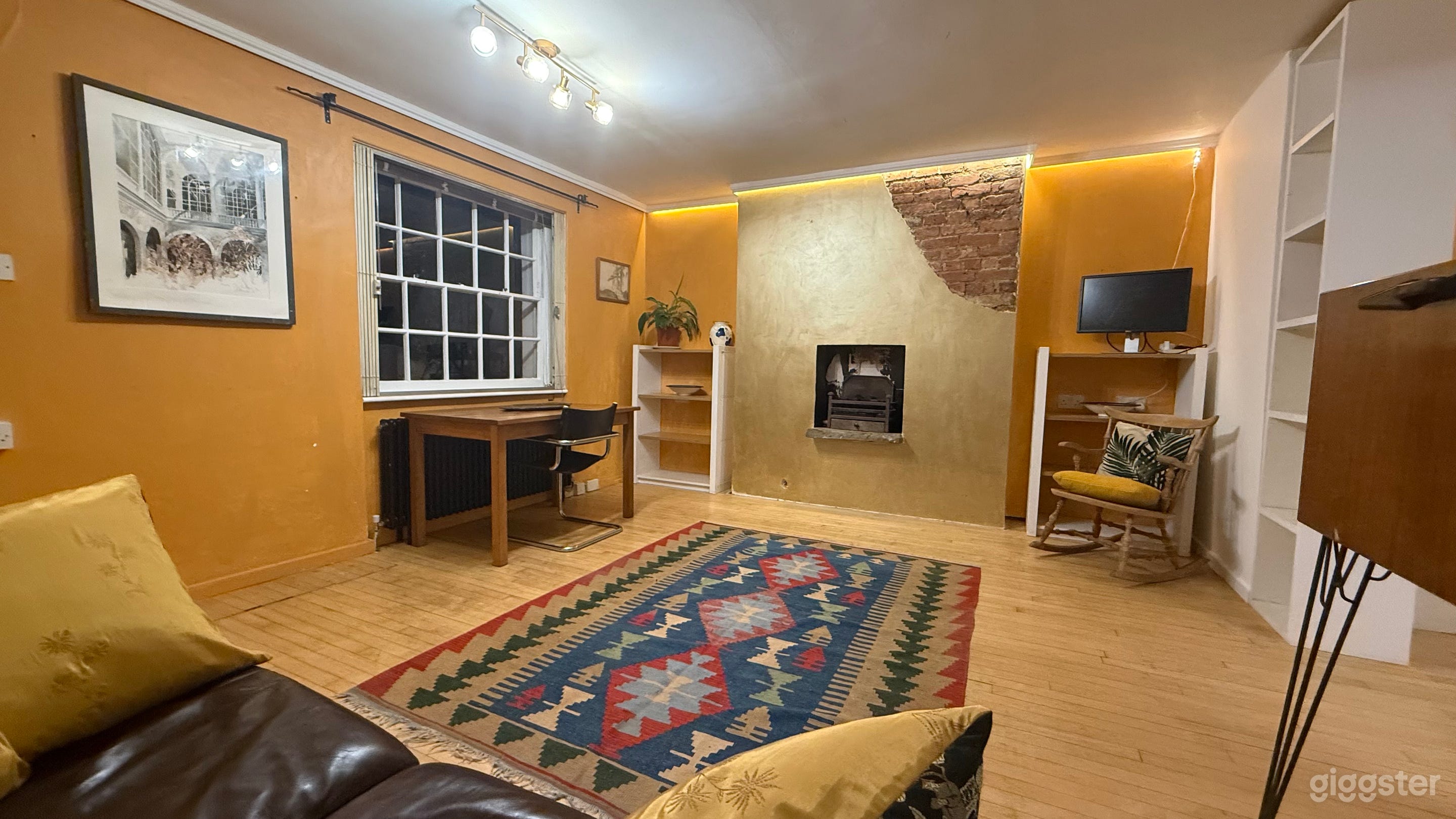 Colourful Camden flat Photo 1