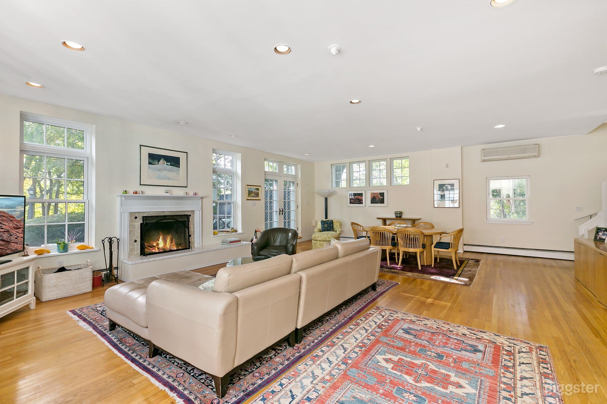 Charming Carriage House  Photo 3