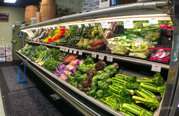  Spacious Health Food Store Perfect for Photoshoots and Productions in Simi Valley 