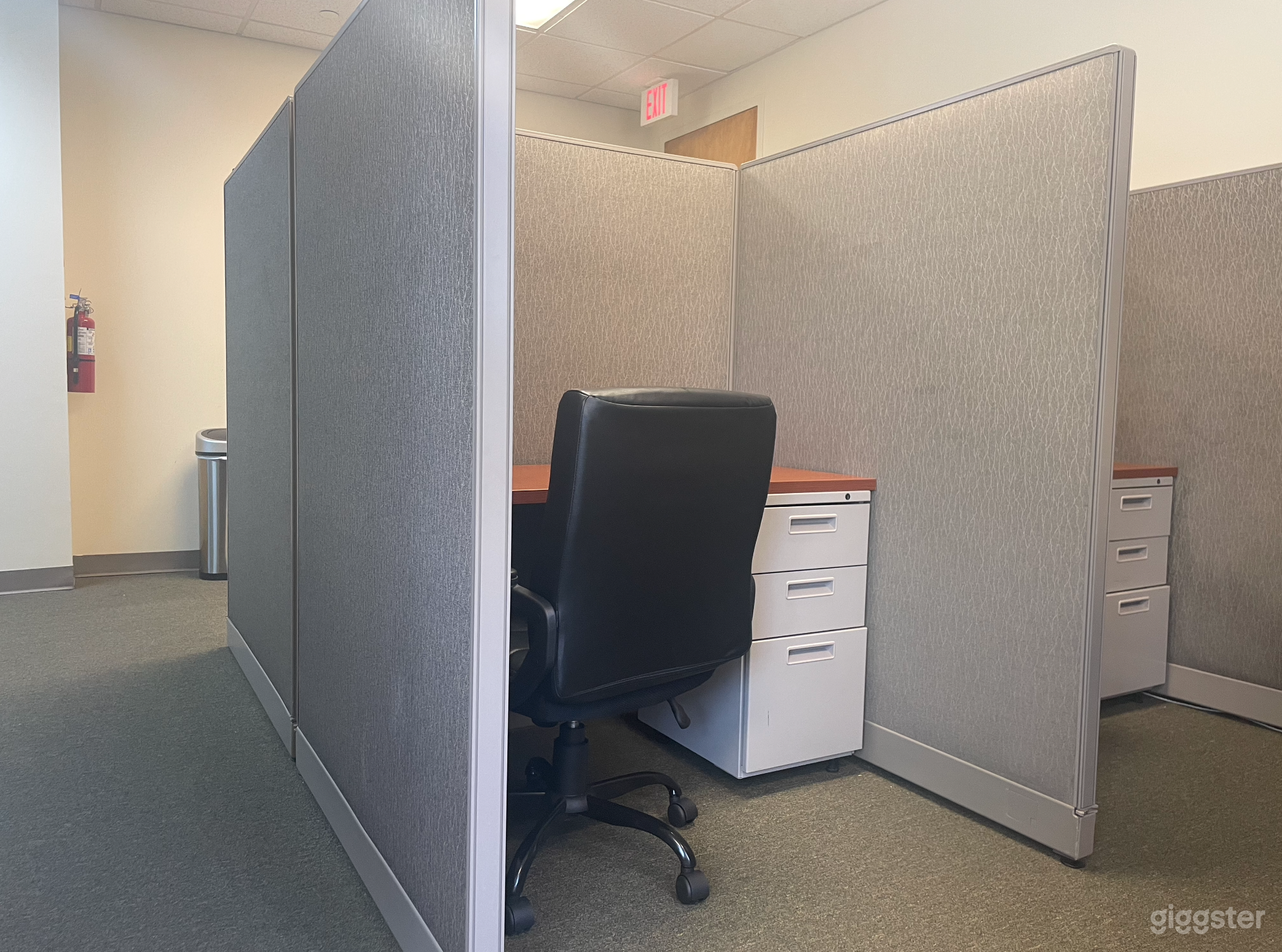 Versatile Office  Photo 3